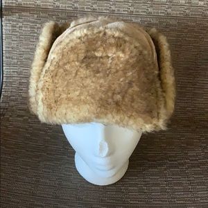 Eddie Bauer  Expedition Outfitter Sheepskin Hat